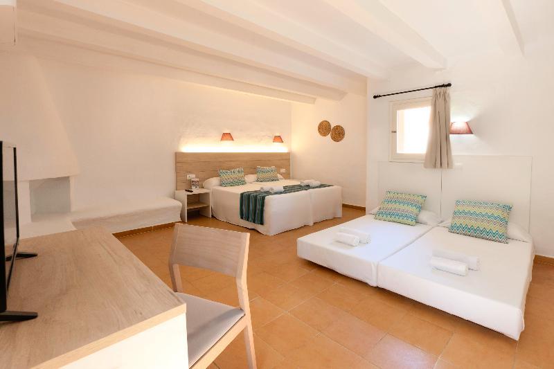 Fergus Style Punta Arabi 4* Es Canar (Ibiza)